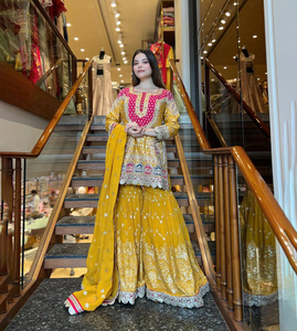 Ensemble Sharara en tissu Georgette Faux lourd pour femme PinkCityBlocks, avec Gharara et Dupatta, tenue ethnique indienne et pakistanaise pour occasions spéciales - Product Image 1