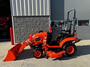 รถแทรกเตอร์ Kubota BX23S 4WD มือสองคุณภาพสูงพร้อมจำหน่าย  พร้อมอุปกรณ์ตักดินด้านหน้า  รถขุดดินด้านหลัง  เครื่องยนต์  เกียร์ และลูกปืนคุณภาพสูง - Product Image 2