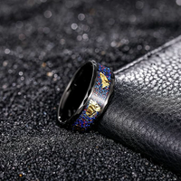 Schwarz Beschichteter Wolfram-Ehering mit Facettiertem Rand, Galaxie-Stein und Goldblatt-Einlage, Komfortabler Unisex-Versprechen-Ring, Geschenk-Schmuck