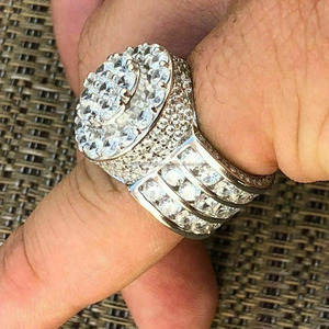 Anillo de Compromiso con Diamante Moissanite de Corte Brillante Redondo Estilo Iced Out, Anillo de Boda de Plata de Ley 925, Joyería Hip Hop para Hombre - Product Image 3