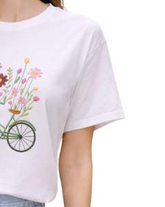 Camiseta Blanca Personalizada para Mujer, Bordado Floral de Bicicleta, Manga Corta, Informal, Mezcla de Algodón Suave, Top de Verano para Mujer, Venta al Por Mayor - Product Image 2