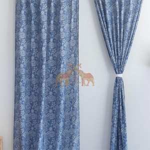 Nouveauté Rideaux en coton imprimés personnalisés faits à la main à motifs floraux, parfaits pour les magasins d'ameublement - Product Image 4