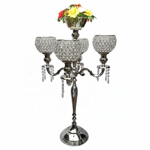 Candelabros 5 velas con globo de cristal integrado en taza T-Light diseño elegante decoración del jardín del hogar candelabros hechos a mano para la venta - Product Image 1
