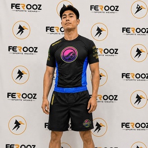 ชุดแรชการ์ดแขนสั้นคุณภาพสูงสำหรับผู้ชาย สีดำชมพู พิมพ์ลายแบบซับลิเมชั่น แห้งเร็ว ชุดกีฬาสำหรับผู้ใหญ่ - Product Image 5