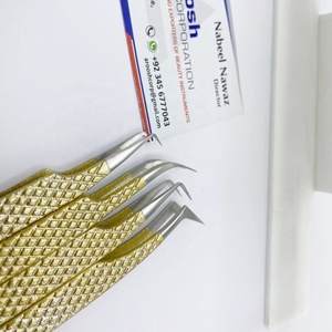Vente en gros Aroosh Corp Ensemble de pinces professionnelles à paillettes dorées de haute qualité en acier inoxydable massif avec prise en diamant Extension de cils - Product Image 3