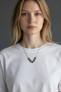 Elegante Collar con Colgante de Tulipán Chapado en Oro con Circonita Púrpura para Mujer, Joyería India de Moda, Fabricante Mayorista para Bodas - Product Image 3