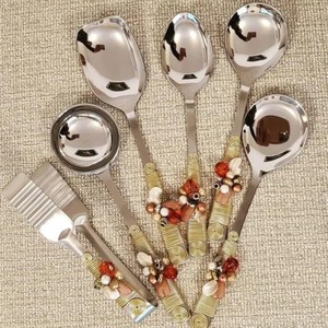 ชุดช้อนสแตนเลสดีไซน์เนอร์พร้อมด้ามจับตกแต่งด้วยหินอาเกต ประกอบด้วยช้อน ช้อนรู ช้อนส้อม และทัพพี - Product Image 1