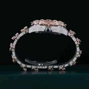 Montre élégante de luxe à cadran carré en alliage, avec aiguilles en moissanite et bracelet en acier inoxydable, design tendance - Product Image 5