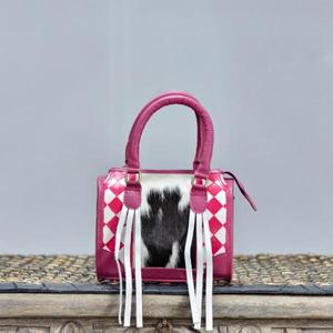 Bolso Speedy Pequeño de Cuero Genuino con Paneles de Piel de Vacuno y Detalles de Borlas, de Lujo para Viaje, en Rojo y Blanco, Gran Capacidad, Ligero - Product Image 1
