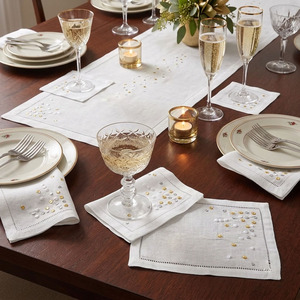 Serviettes de cocktail pliées personnalisées en gros avec broderie de points colorés, serviettes de boisson de luxe à ourlet festonné 100 % lin pour la maison, l'hôtel et les événements - Product Image 4