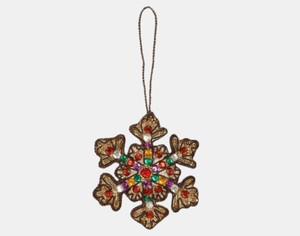 Ornement suspendu flocon de neige brodé Zari pour Ramadan – Décoration murale festive pour le Ramadan et l'Aïd pour l'exportation en gros | Tissu Zari - Product Image 3