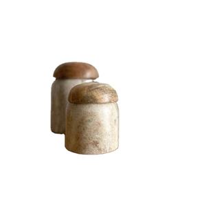 CLOTH + WOOD THE SHOPPE Juego de 3 Recipientes de Almacenamiento de Piedra con Tapa de Madera para Organización del Hogar y Uso Decorativo - Product Image 1