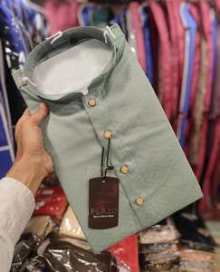 Kurta en coton respirant pour hommes, au design classique et simple, idéal pour un usage quotidien, une tenue traditionnelle et un confort toute l'année. - Product Image 1