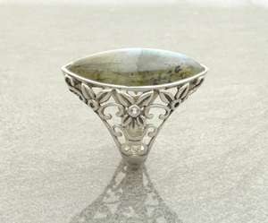 Bague en argent sterling avec labradorite verte, style filigrane, chic bohème, bijou unique et tendance pour femme - Product Image 3
