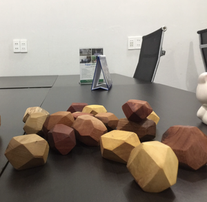 Ensemble de Roches en Bois Tumi Ishi Utilisant du Bois Massif pour la Décoration Créative en Empilage et l'Affichage à Domicile Vietnam - Product Image 5