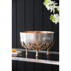 Bol de service en métal martelé fait main avec base en forme de feuille pour fruits et collations, vaisselle décorative moderne - Product Image 1