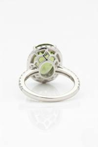 แหวนหมั้นสไตล์วินเทจสำหรับผู้หญิง เงินแท้ 925 ประดับพลอยเพอริดอทและเพชรทรงรัศมี - Product Image 3