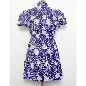 Vestido corto floral de paisley de calidad premium para mujer que ofrece el equilibrio perfecto entre comodidad y estilo, ideal para usar como vestido de playa. - Product Image 6