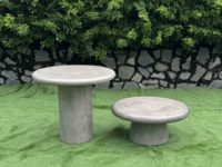 Table basse ronde en béton de style traditionnel de luxe pour salon, patio et espaces extérieurs - Design antique - Approvisionnement en gros