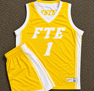Ensemble de maillots de basket-ball personnalisés, noir et bleu ciel, uniforme d'équipe par sublimation, kit de sport sans manches en maille, nom et numéro personnalisés - Product Image 3