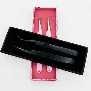 Ensemble de pinces professionnelles pour extensions de cils avec pointes courbées de précision et étui de rangement protecteur pour les artistes en extensions de cils - Product Image 2