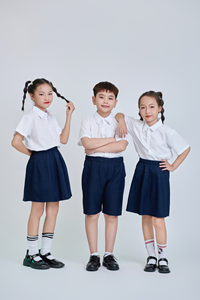 Chemise d'uniforme scolaire pour filles 3 étoiles, blanche, à manches courtes, col fusionné, en tissu cachemire, fourniture d'usine de vêtements scolaires pour enfants - Product Image 6