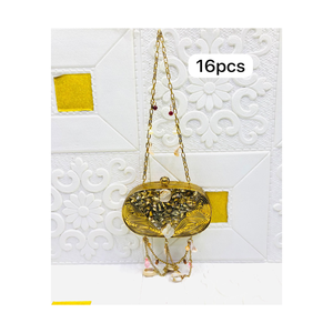 Bolso de mano tipo caja dorado con adornos de conchas y dijes colgantes de conchas marinas para mujer - Product Image 6