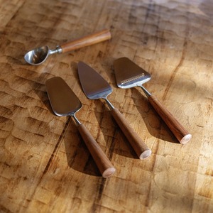 Grand Celebration Cake <b>Set</b> – Premium Dessert Server Collection for Elegant Events - Product Image 6
