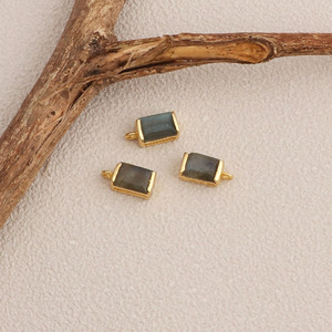 Colgante de Labradorita Chapado en Oro, Conector de Piedra Preciosa Natural con Destello Azul para Fabricación de Joyas, Suministro al por Mayor - Product Image 1
