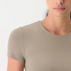 T-shirt court ajusté en mélange de coton extensible, confortable pour le quotidien / Haut moderne et élégant pour les commandes en gros, couleur unie - Product Image 3