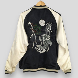 Vêtements de mode streetwear de créateur, veste Sukajan en satin premium avec broderie douce pour un style tendance - Product Image 2