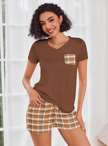Conjunto de pijama de satén liso para mujer, Top de manga corta con cuello en V y pantalones cortos con bolsillo, cintura elástica, ropa de dormir informal de invierno - Product Image 4