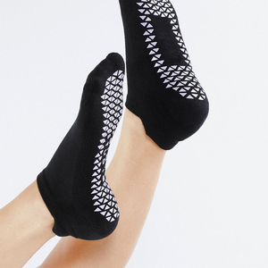 Wholesale High Quality Custom Non-slip Yoga Pilates Thick Ladies Crew Cotton Solid Terry <b>Grip</b> <b>Socks</b> - Product Image 1
