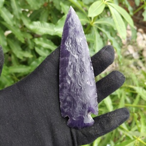 Wholesale Purple Selenite Glass Arrowhead Handmade Decorative Glass Craft - Product Image 1