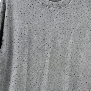 T-shirts pour hommes en toile de polyester respirante à col rond, coupe régulière, séchage rapide, avec logo personnalisé et strass, service OEM - Product Image 3