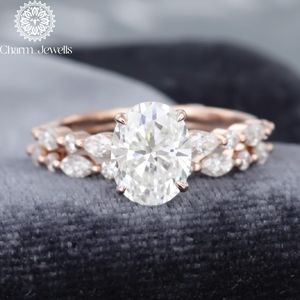 Bague Éternité Femme Charm_Jewells Certifiée IGI en Argent Plaqué Or Rose 3 GM avec Moissanite Taille Coussin et Sertissage à Griffes - Product Image 1
