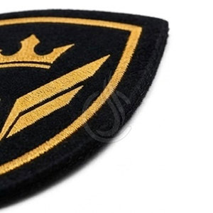 Nuevas insignias bordadas de moda, diseño personalizado en polialgodón con costuras finas para uniformes, chaquetas, bolsos, ropa de trabajo. - Product Image 3