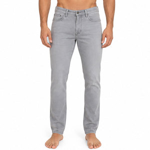 Colección Casual Premium que ofrece pantalones vaqueros duraderos de corte regular, pantalones vaqueros elegantes para viajes y uso informal. - Product Image 1