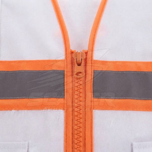 เสื้อกั๊กสะท้อนแสงปรับขนาดได้ มาตรฐาน ANSI Class 2 กันน้ำ พร้อมโลโก้ สำหรับไซต์ก่อสร้าง พนักงานคลังสินค้า และงานกลางแจ้ง - Product Image 6
