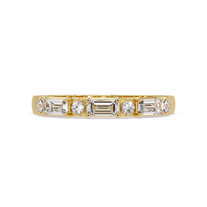 แหวนแต่งงานทองคำขาว 14K คลาสสิก ประดับมรกตและเพชรทรงกลมเพาะเลี้ยงในห้องปฏิบัติการ แหวนครึ่งวงนิรันดร์แบบกำหนดเอง เครื่องประดับชั้นดี - Product Image 2
