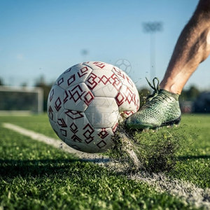 Ballon de football hybride PU haut de gamme, construction robuste, léger, personnalisable, entraînement professionnel, utilisation en extérieur - Product Image 4