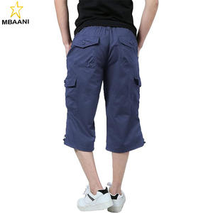 Shorts cargo 3/4 pour homme, coupe ample, élastique, style capri, décontracté, sous le genou, avec 7 poches - Product Image 4