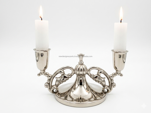 Candelabro de Metal Elegante con Dos Portavelas, Decoración para el Hogar, Centro de Mesa para Bodas, Acabado Duradero - Product Image 3
