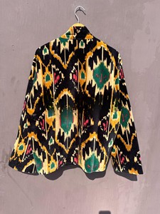 Chaqueta de terciopelo ikat artesanal premium unisex para invierno, estilo blazer, abrigo acolchado con frente abierto, cárdigan tipo shrug, corte holgado y extragrande. - Product Image 3