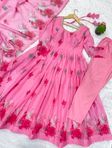 Tissu organza léger et doux, imprimé floral et dentelle magnifique au col - Product Image 5