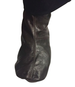 Precio de fábrica personalizado al por mayor logotipo de los hombres de cuero antideslizante calcetines atléticos de alta calidad ciclismo deportes al aire libre calcetines de carreras - Product Image 1