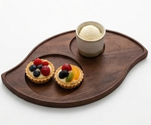 Assiette de service en bois en forme de feuille, design minimaliste fait main, plat en bois massif, élégant accessoire de table - Product Image 5