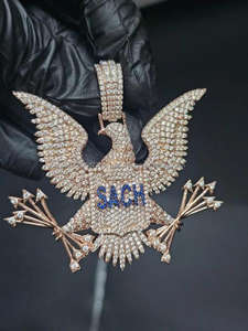 Colgante Premium con Dije de Águila, Plata de Ley 925 Chapada en Oro, Diamantes VVS Cultivados en Laboratorio, Regalo Unisex de Estilo Hip Hop - Product Image 4