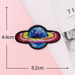 Écusson brodé personnalisé en tissu chenille pour vêtements, à coudre ou thermocollant, fabrication OEM - Product Image 2