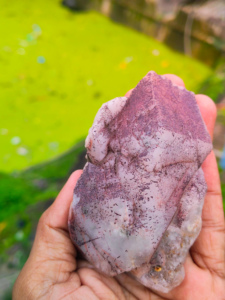 Cuarzo Rojo de Himachal, Piedra en Bruto, Cristal de Amatista, Pieza de Arte Coleccionable, Forma y Patrón Natural - Product Image 2
